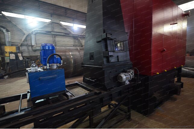 Питатель плунжерный котла 1000 кВт на опилках